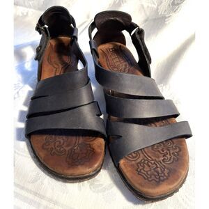 Børn Kates Navy Leather Wedge Sandals Strappy Slingback Comfort Boho Summer Shoe